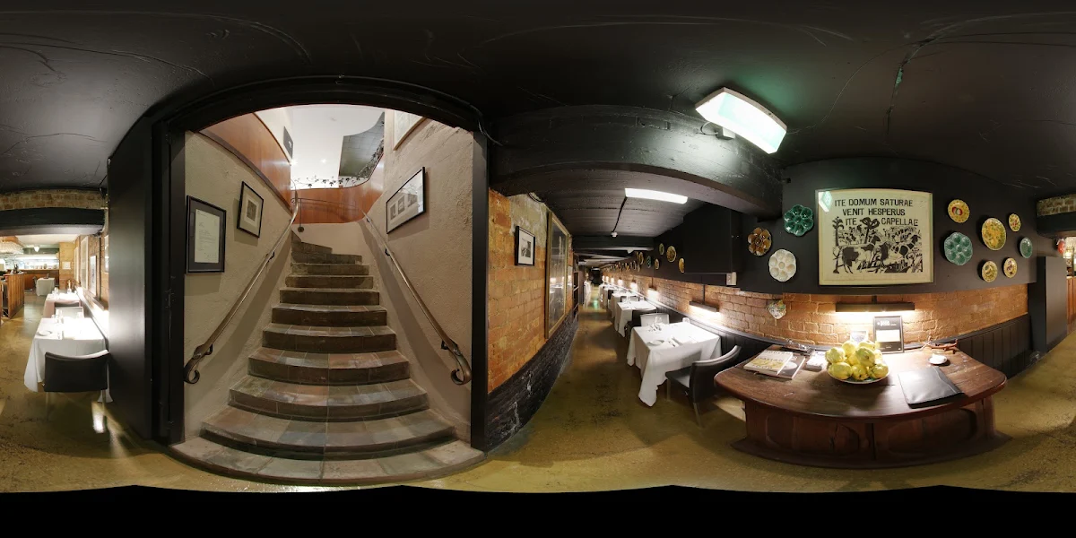 Vibe, Stefano's Restaurant