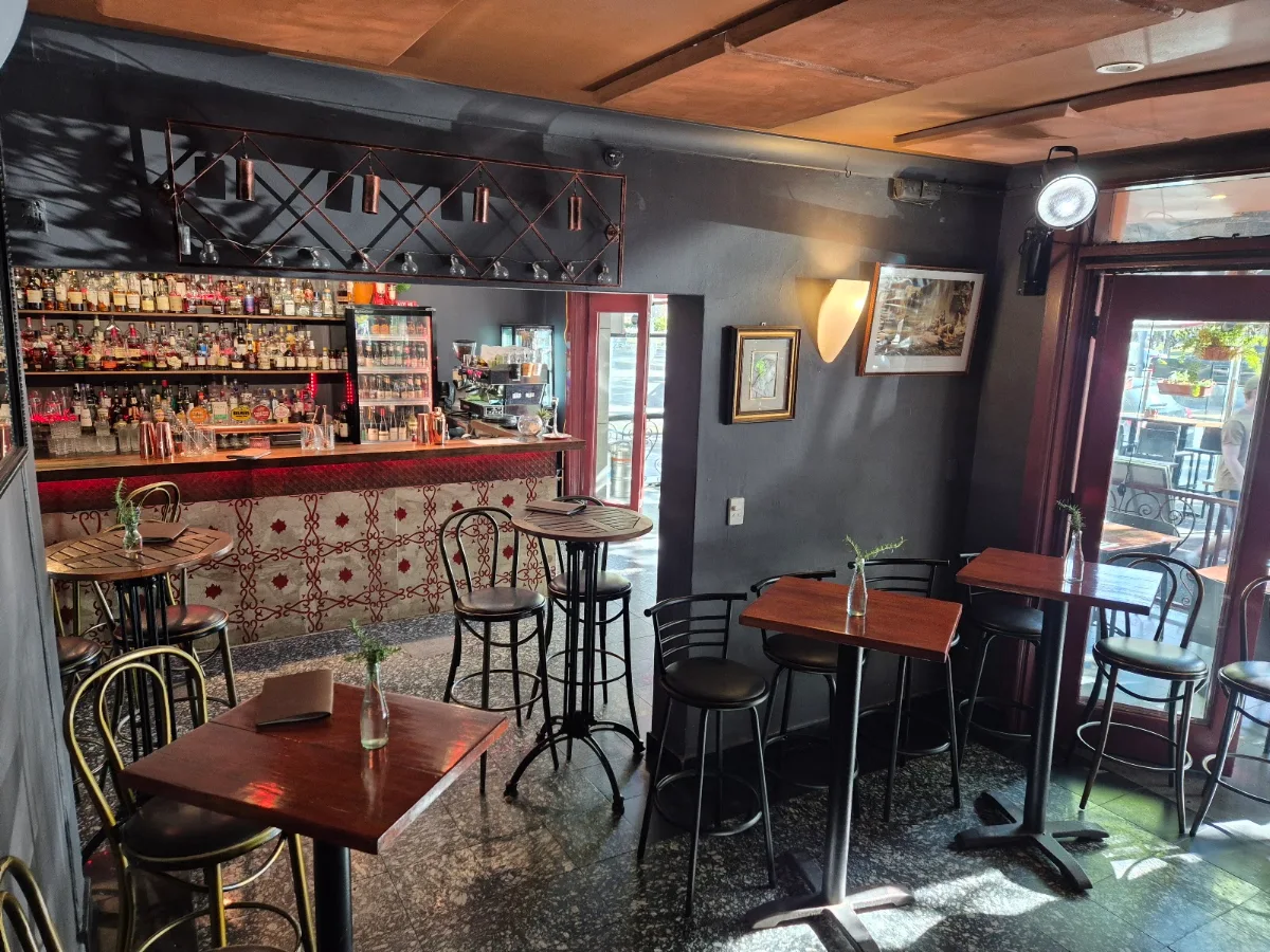 Vibe, Little Lygon Bar