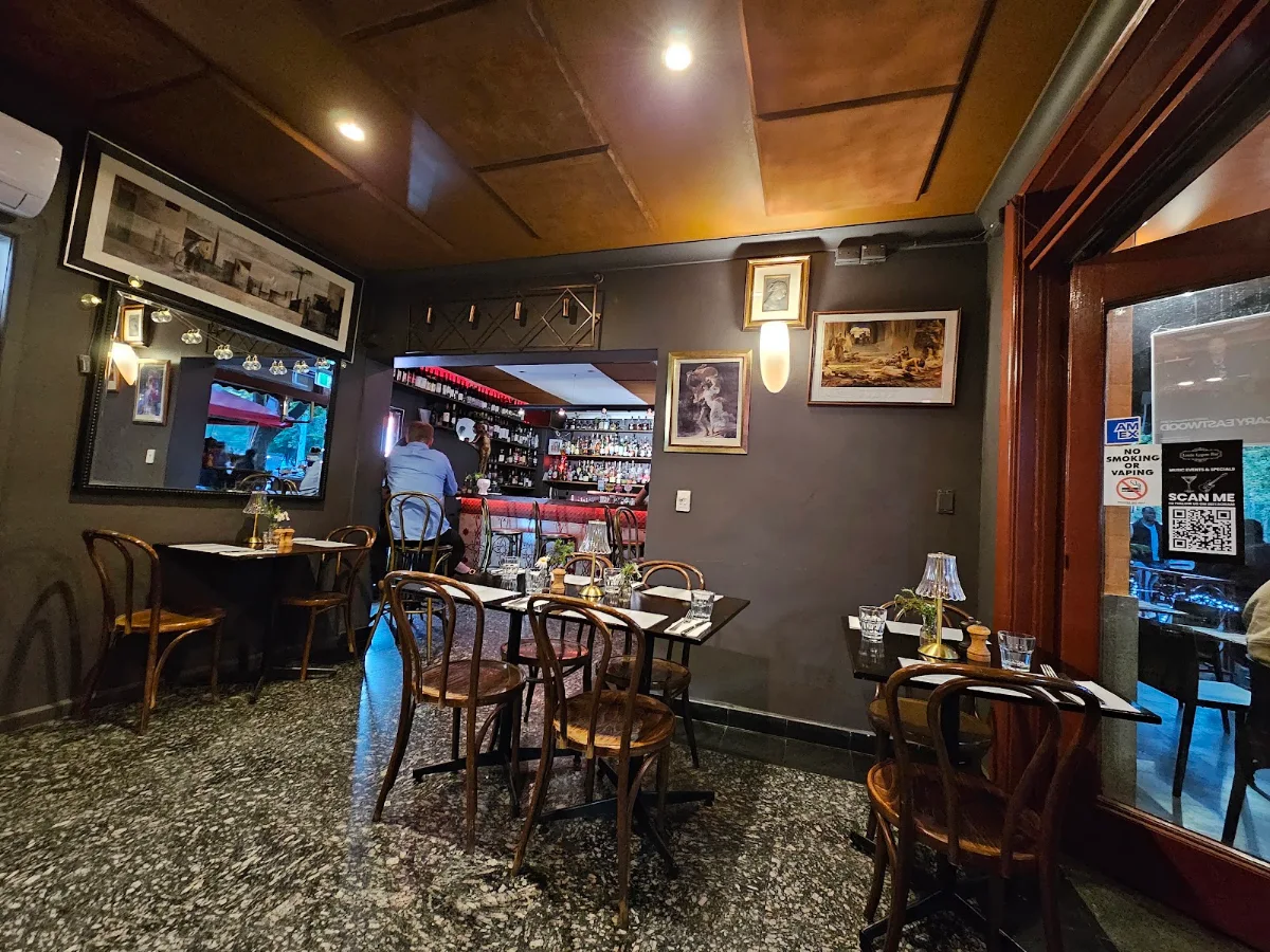 Vibe, Little Lygon Bar