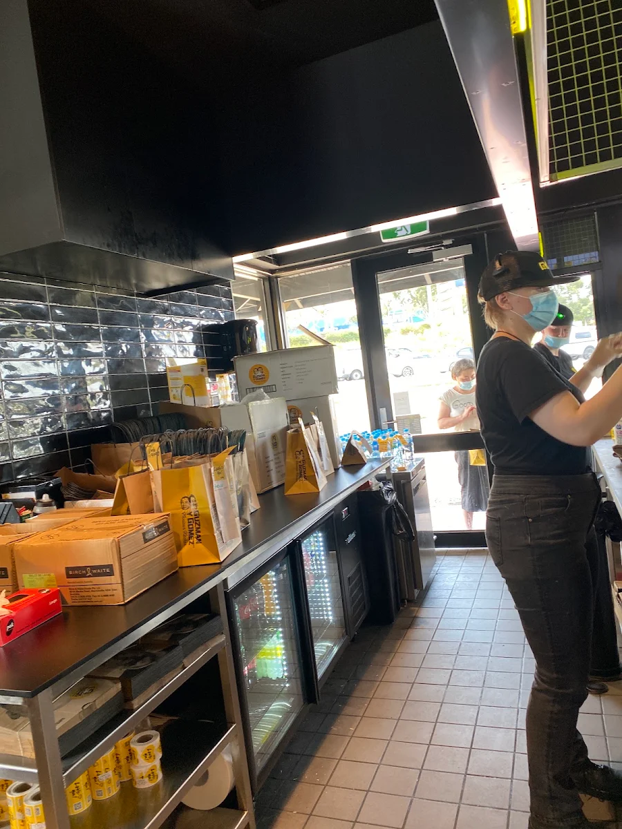 Vibe, Guzman y Gomez - Malvern East