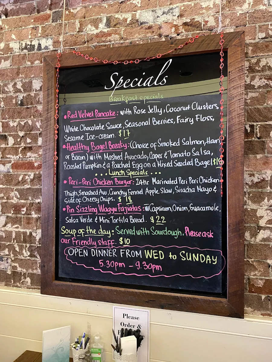 Menu, Boschetto Cafe