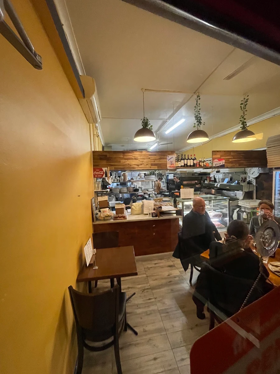 Vibe, Pizza at Yours by Emiliano