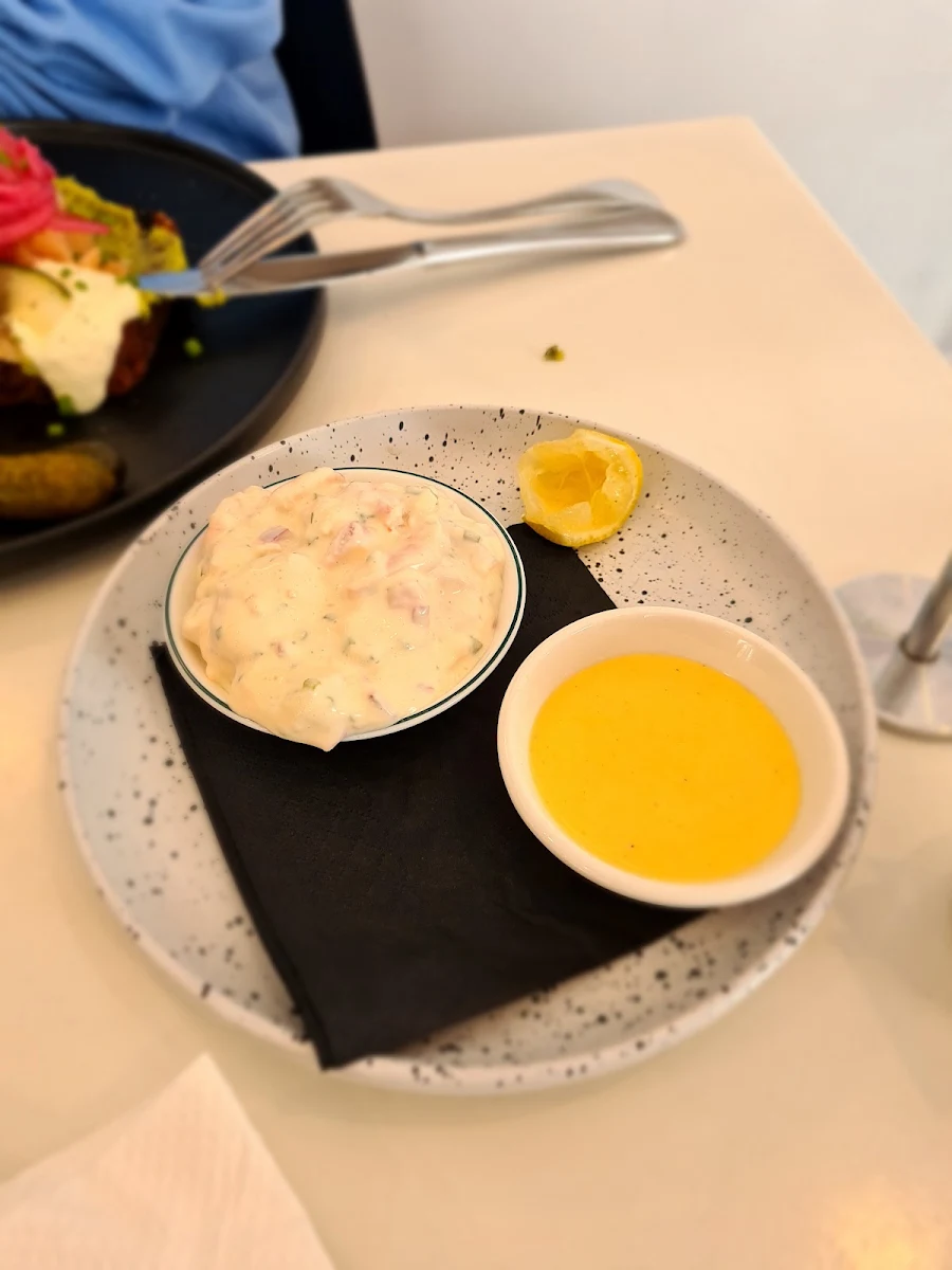 Food & drink photo 9