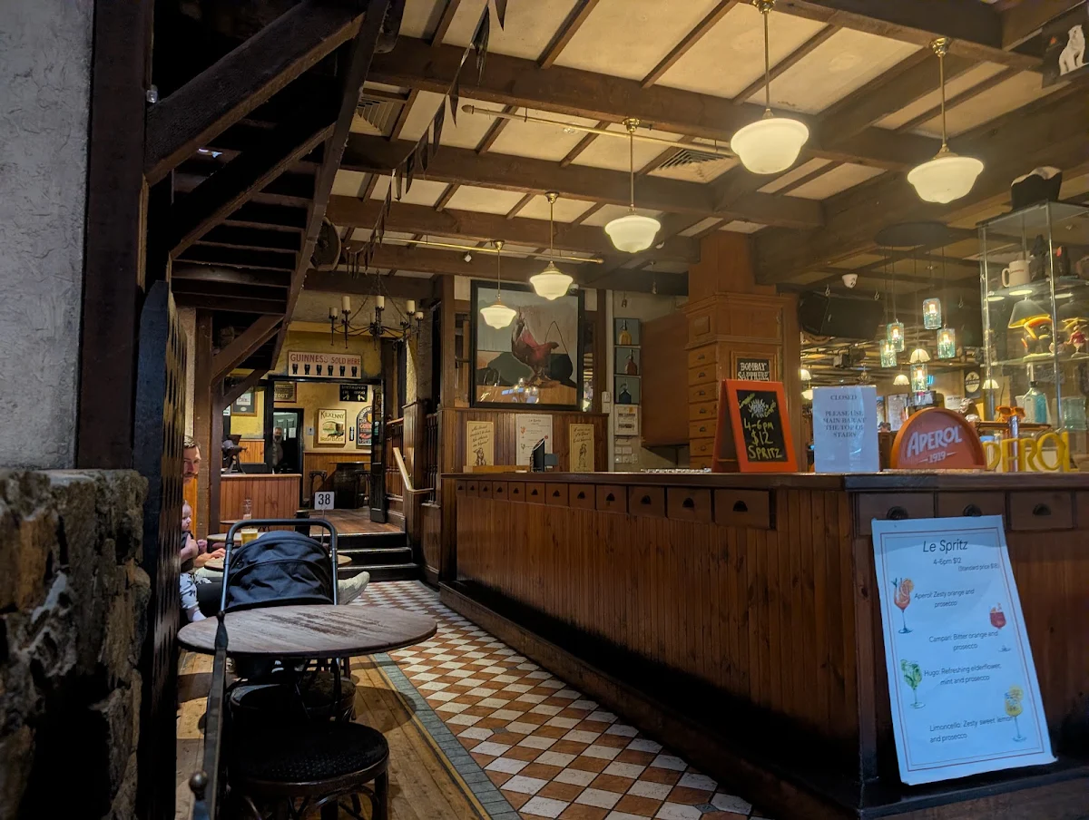 Vibe, King O'Malley's