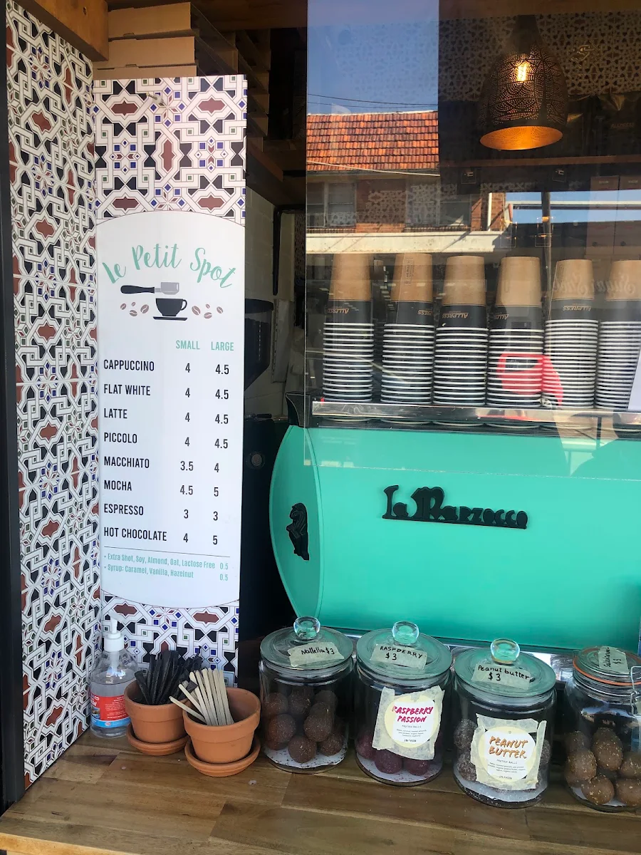 Menu, Le Petit Spot Cafe
