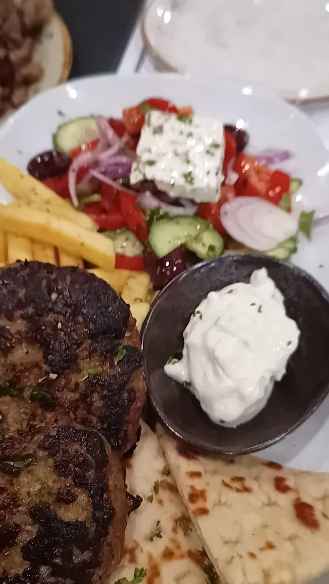 Vibe, Mavs Greek Restaurant