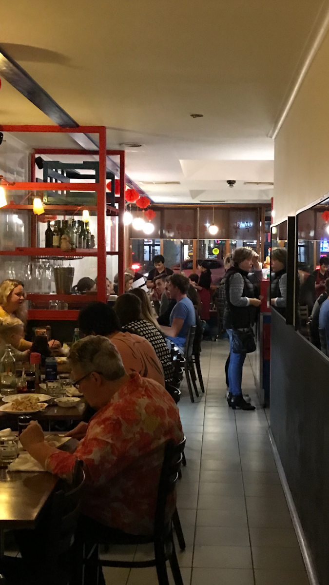 Vibe, Cosy and Tasty Dumpling Restaurant