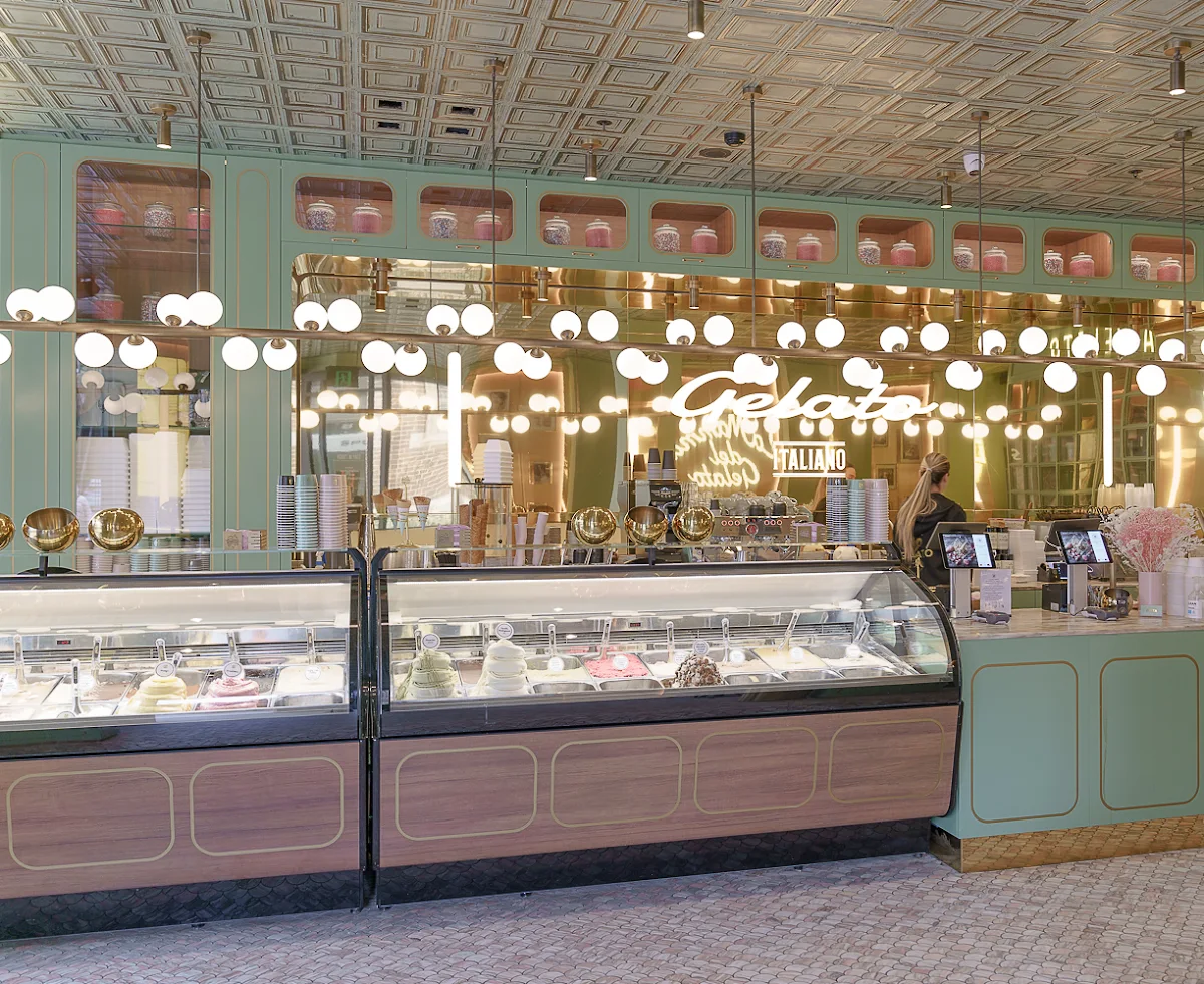 Vibe, Anita Gelato Manly