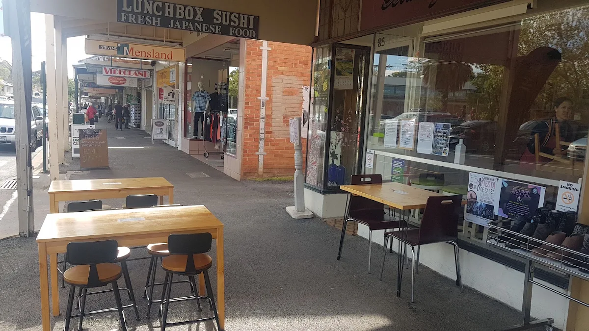 Vibe, Lunchbox Sushi