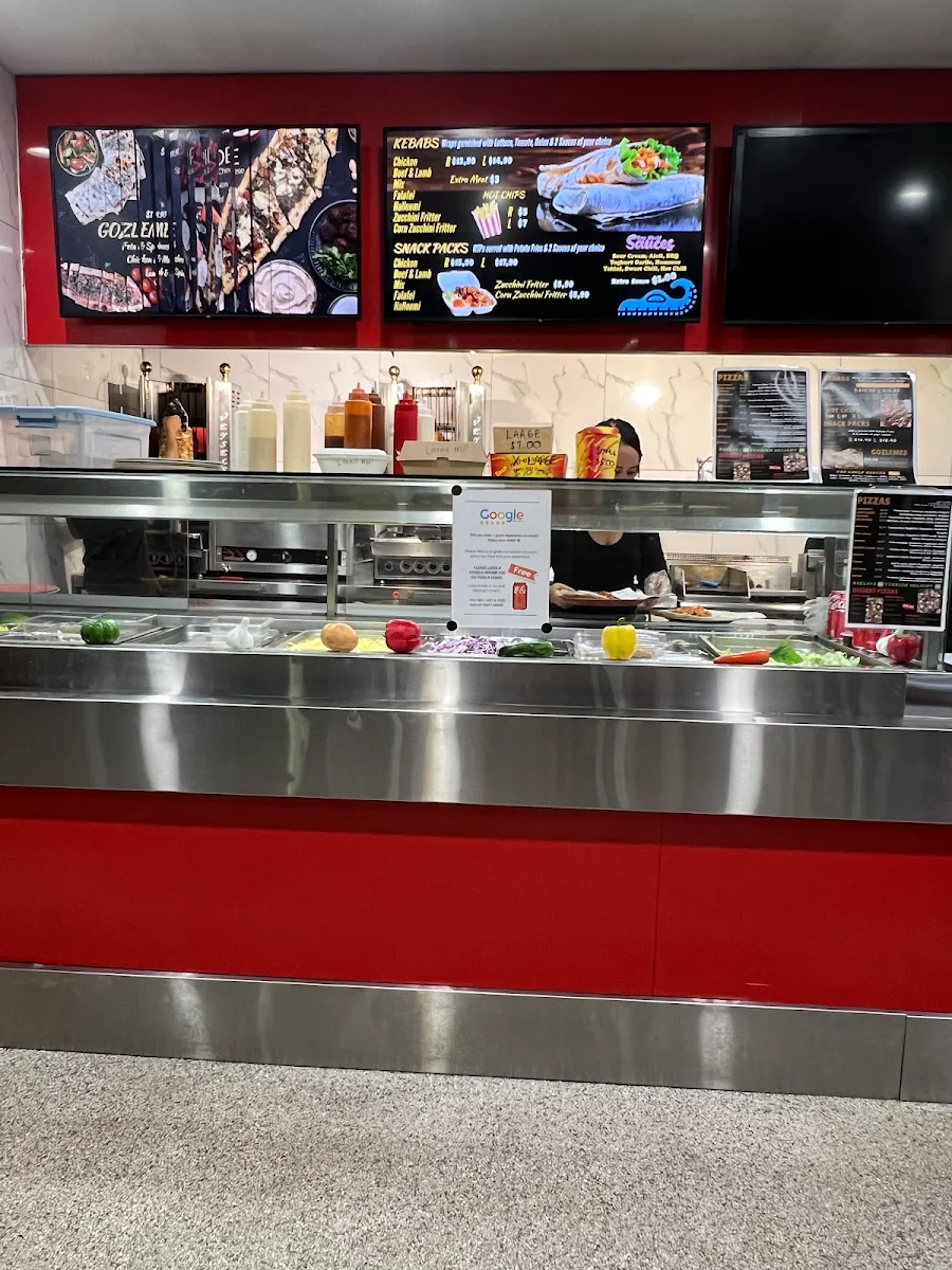 Vibe, OZİ PIZZA&KEBAB