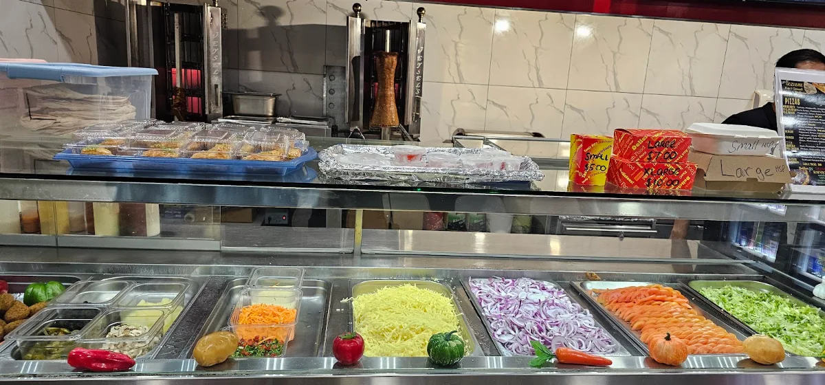 Vibe, OZİ PIZZA&KEBAB