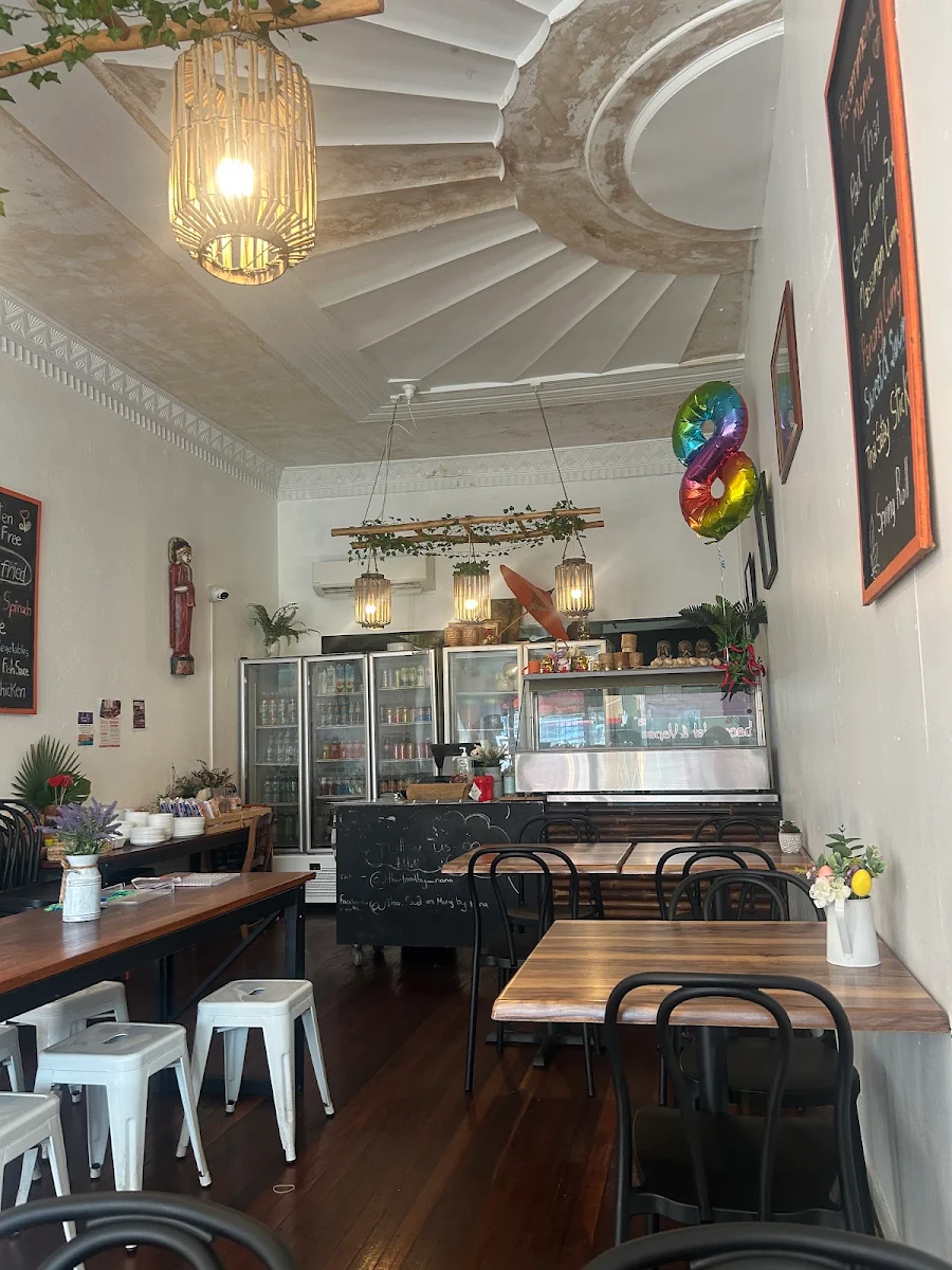 Vibe, Thai Food on Mary by Nana