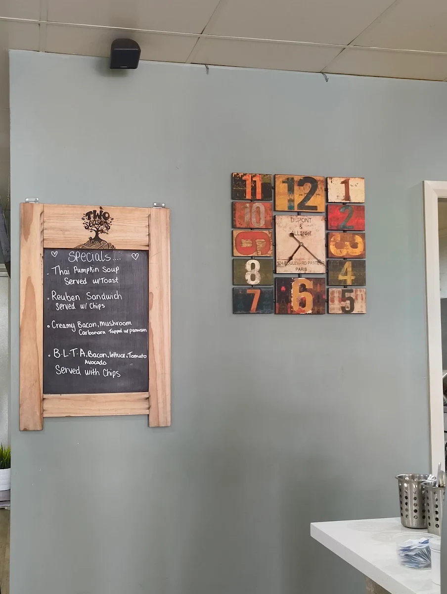 Menu, Espresso District
