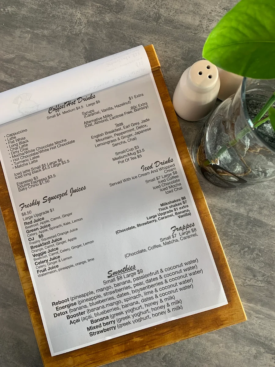 Menu, Three tree frogs Helensvale