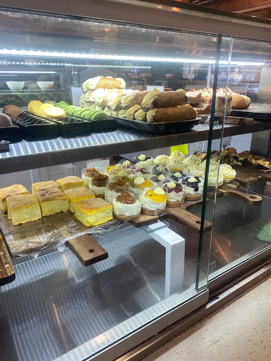 Vibe, Ann Bakery & Coffee