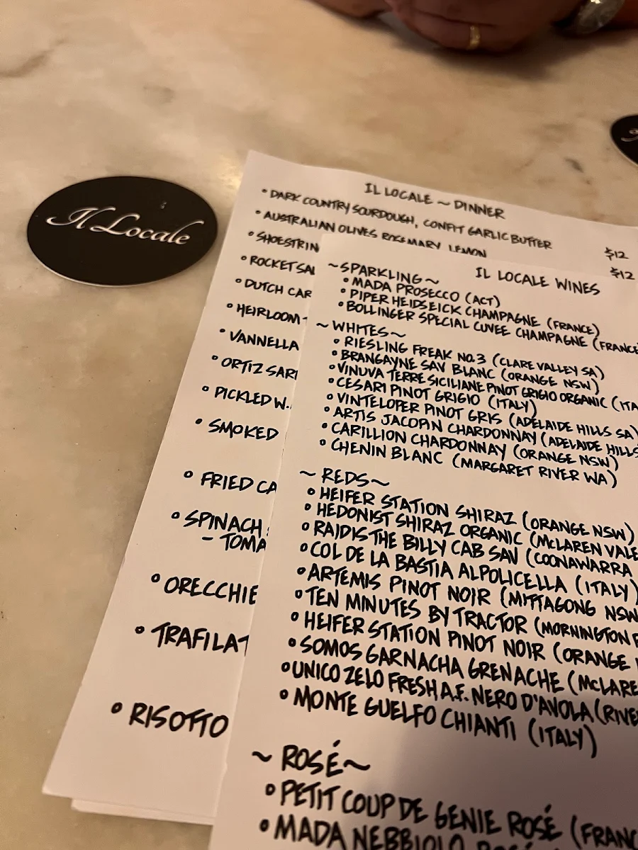 Menu, Il Locale