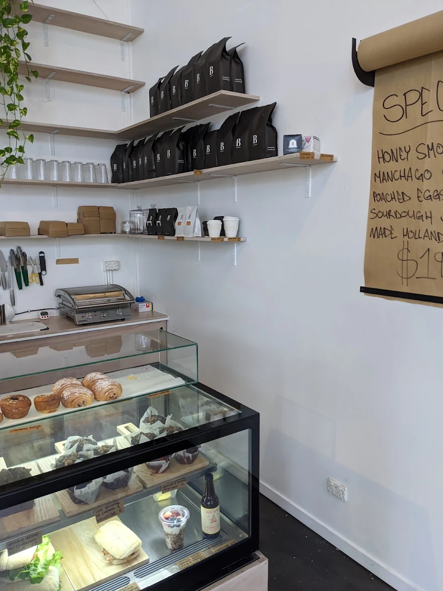 Vibe, Refinery Coffee