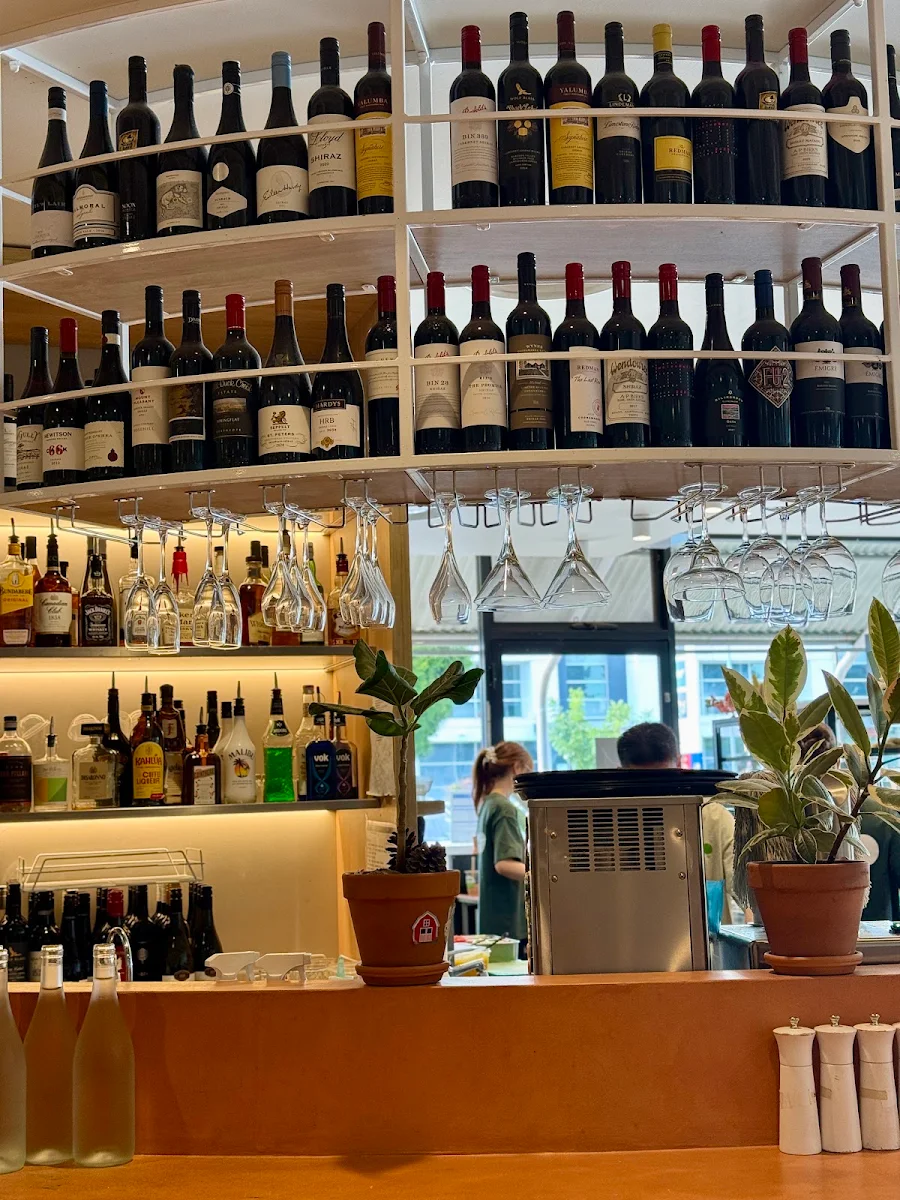 Vibe, Gico Eatery