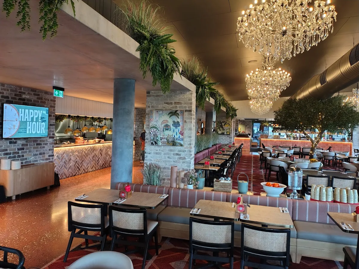 Vibe, Dakabin Hotel
