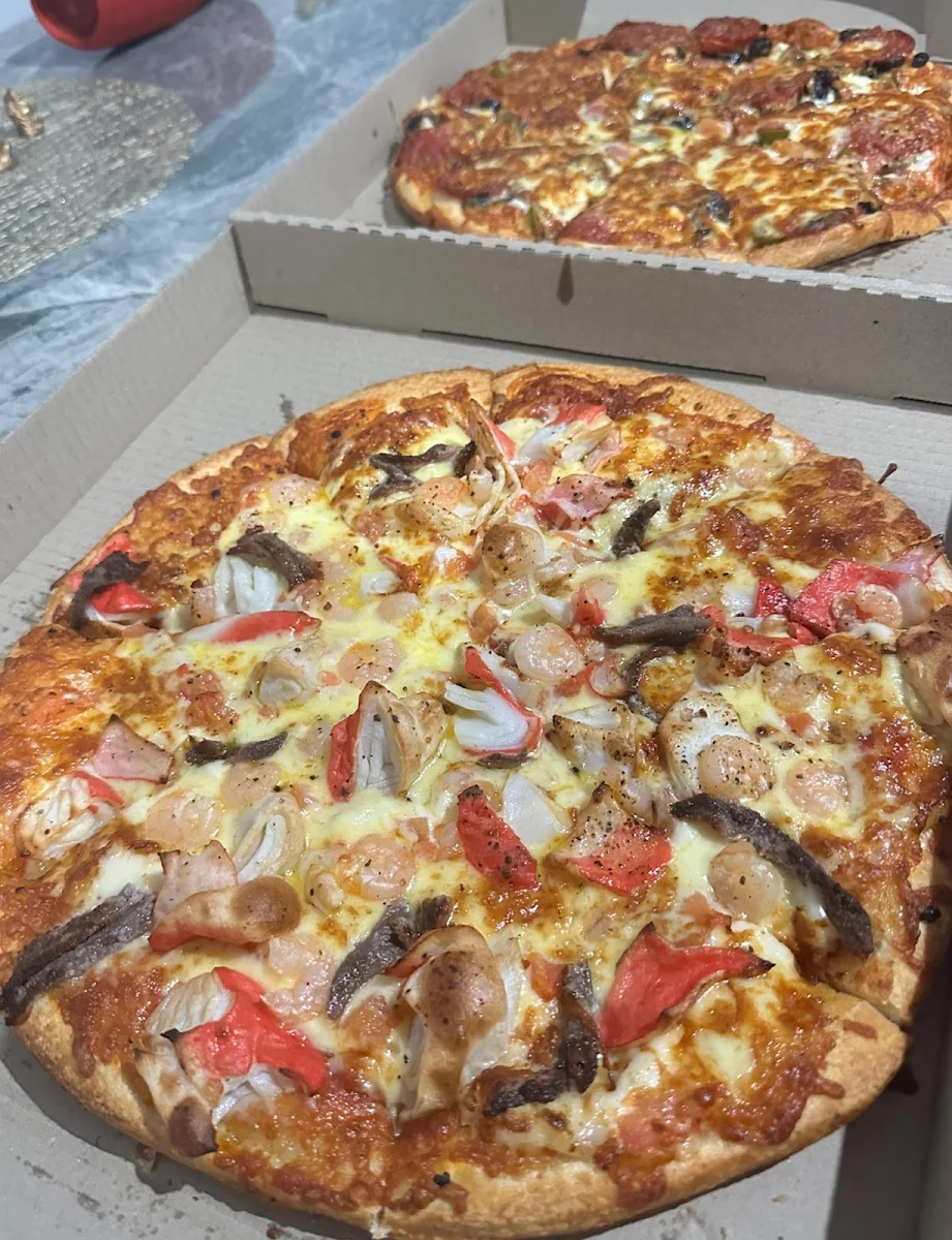 Food & drink, Newpark Pizza