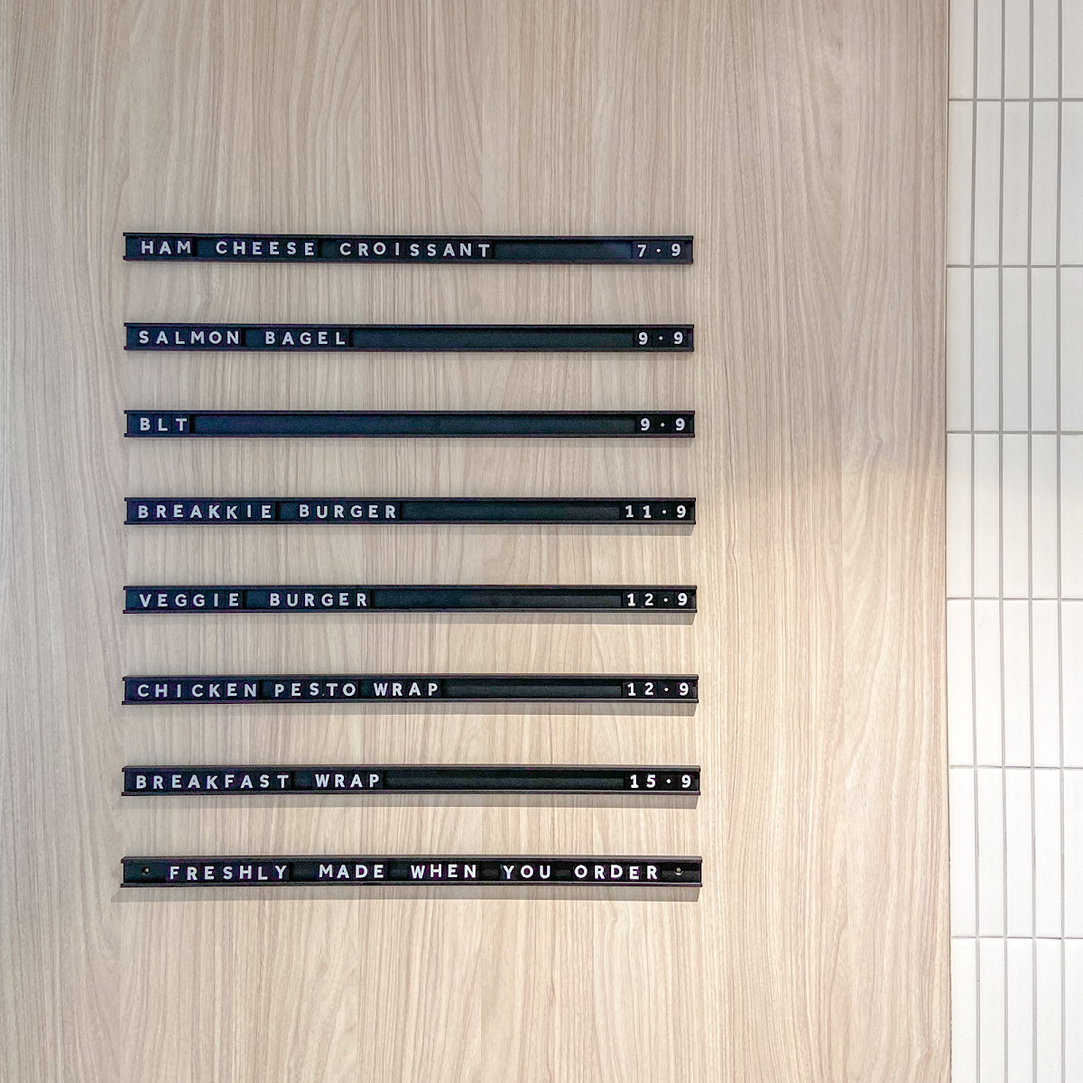 Menu, Flawsome Café