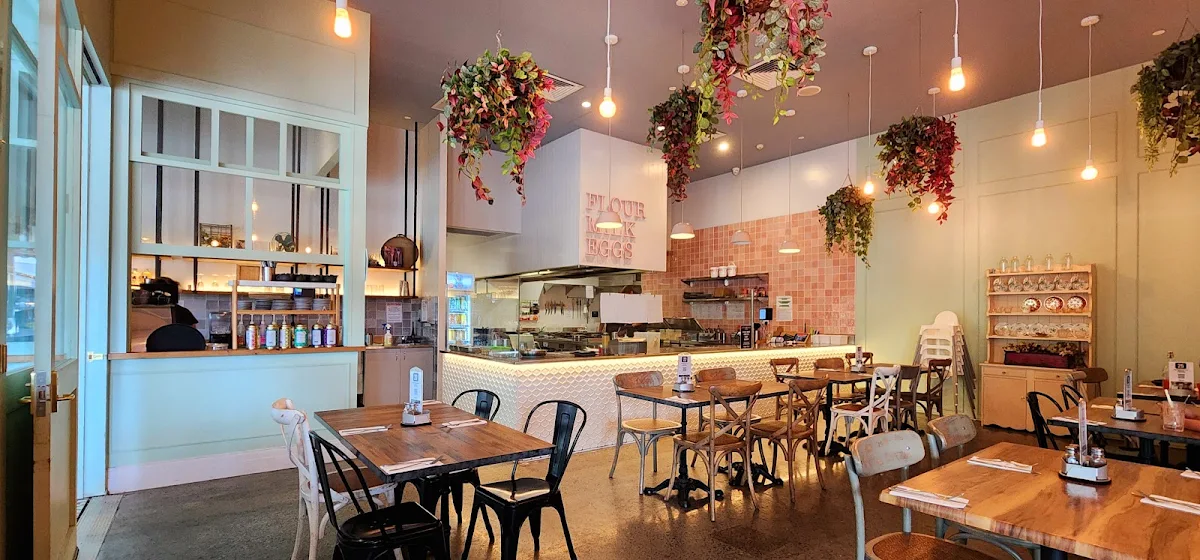 Vibe, Miss Claudes Crepes Coomera