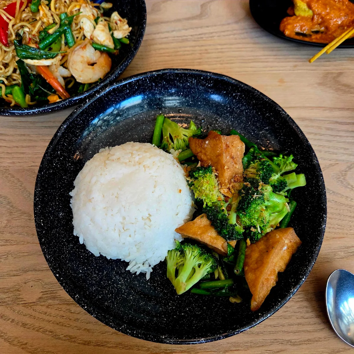 Food & drink, Kinn Thai Greenhills