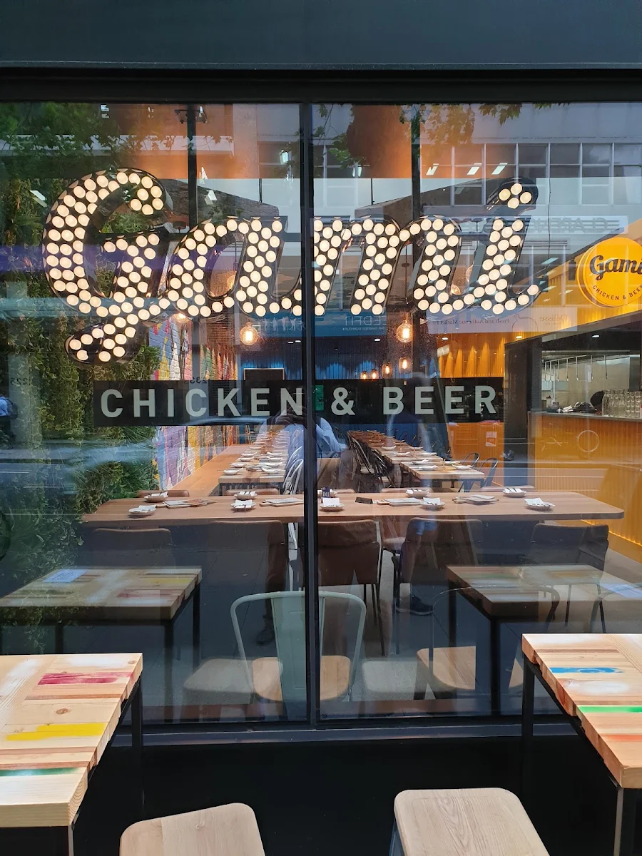 Vibe, Gami Chicken & Beer