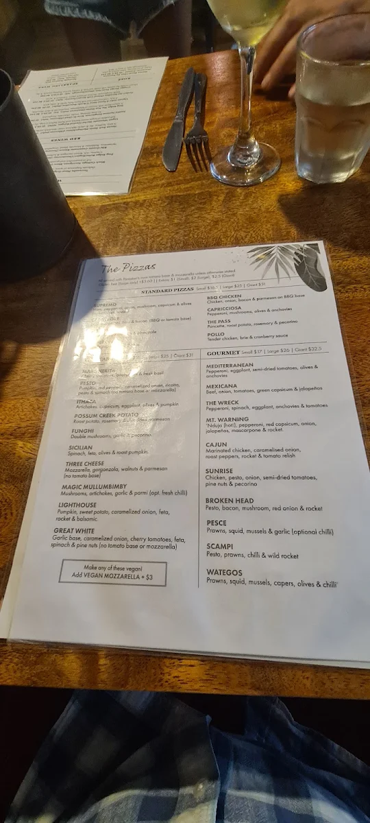 Menu, Pizza Paradiso Pizzeria & Bodegón