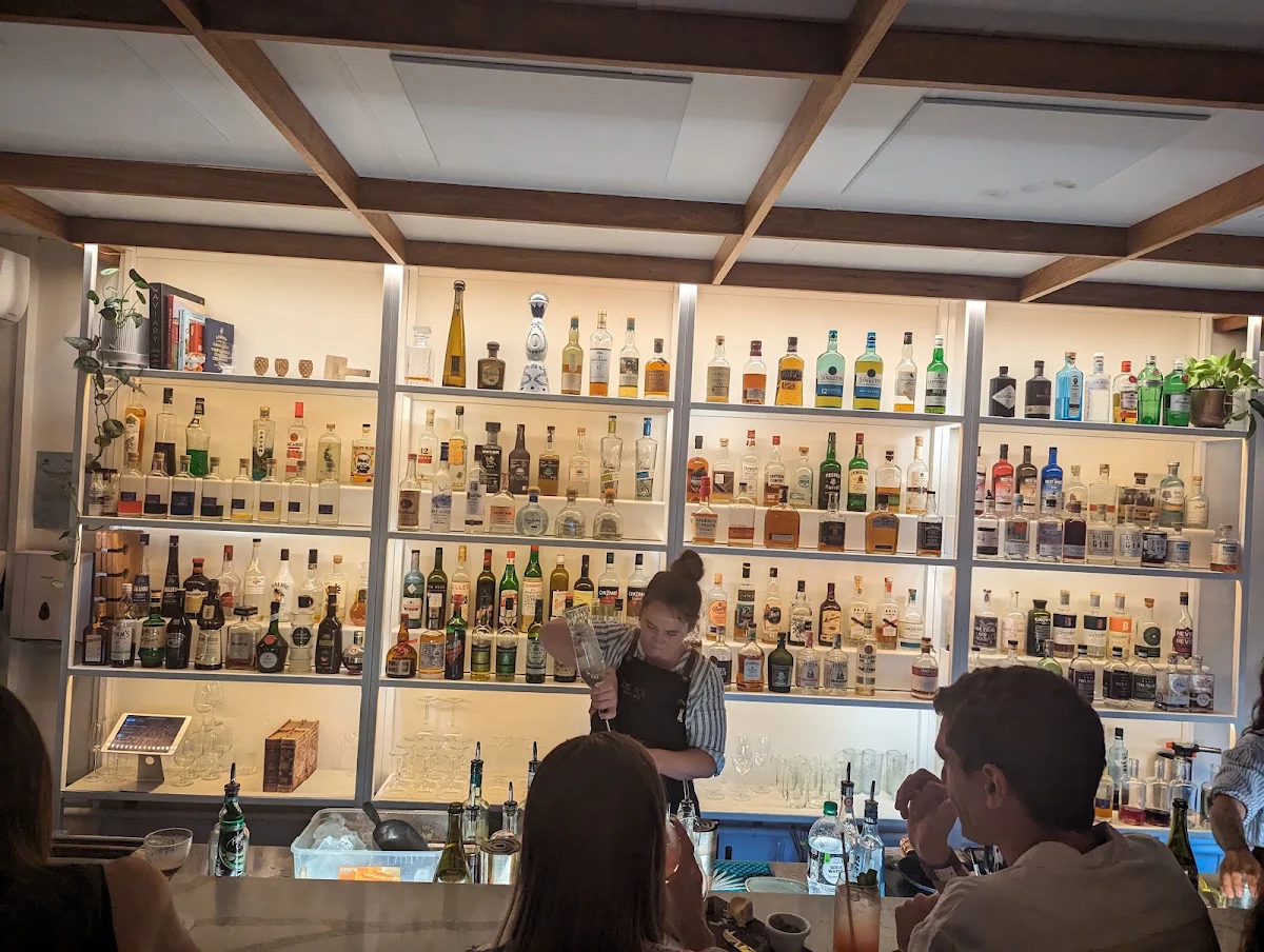 Vibe, The Fox Small Bar