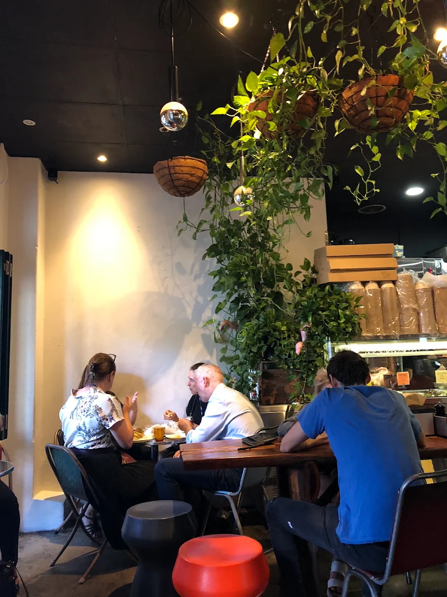 Vibe, City Edge Cafe