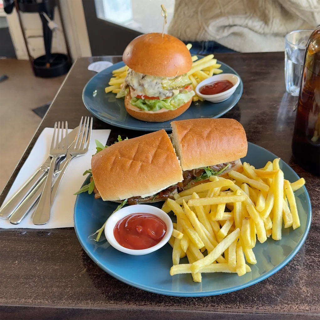Food & drink, Montague Park Food Store