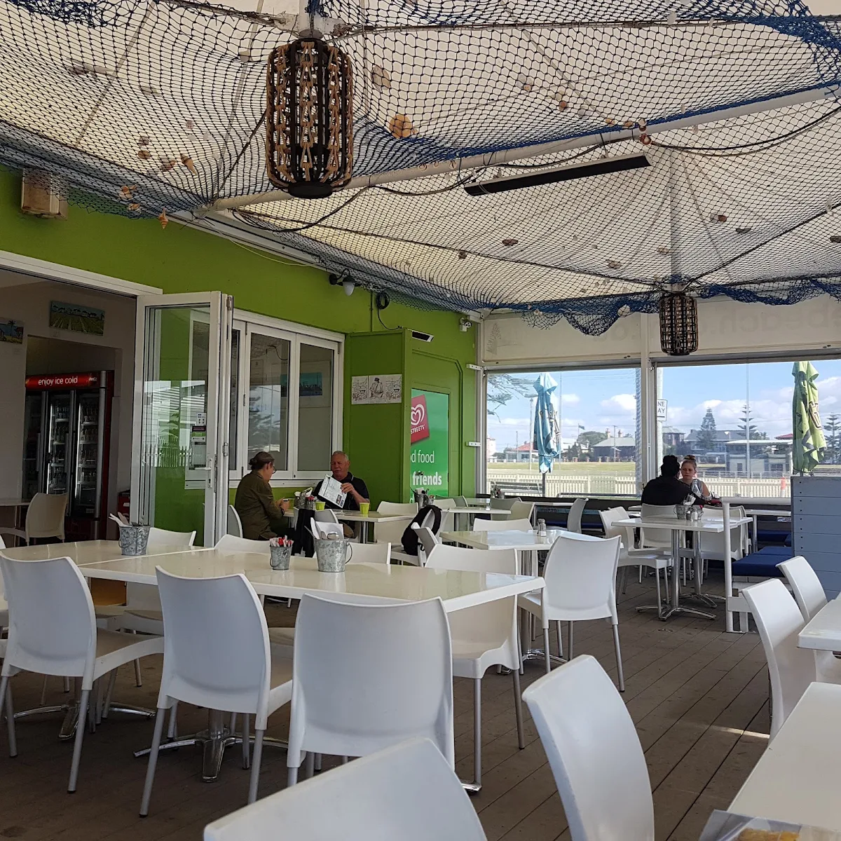 Vibe, Lexie's on the Beach & The Crow's Nest (upstairs)