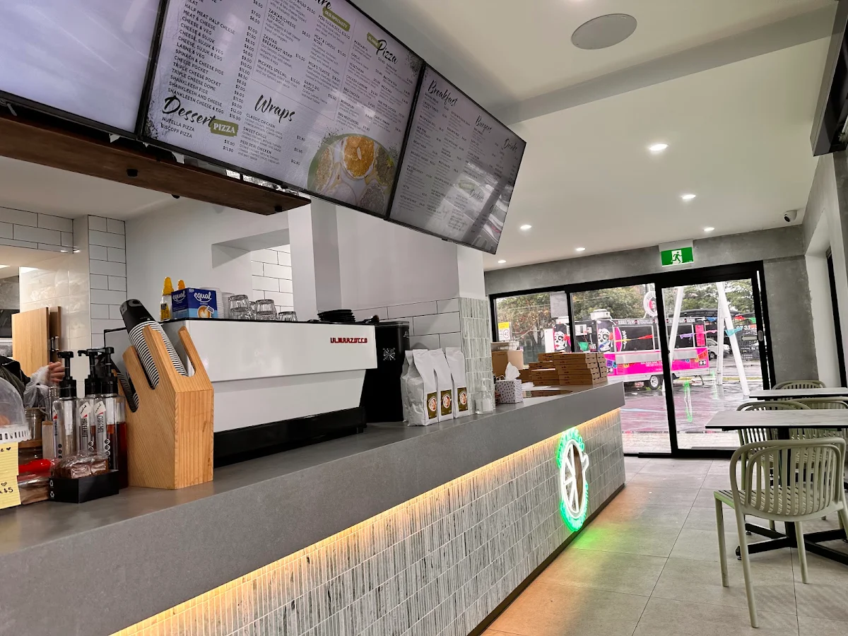 Vibe, Manoush & Co Bankstown