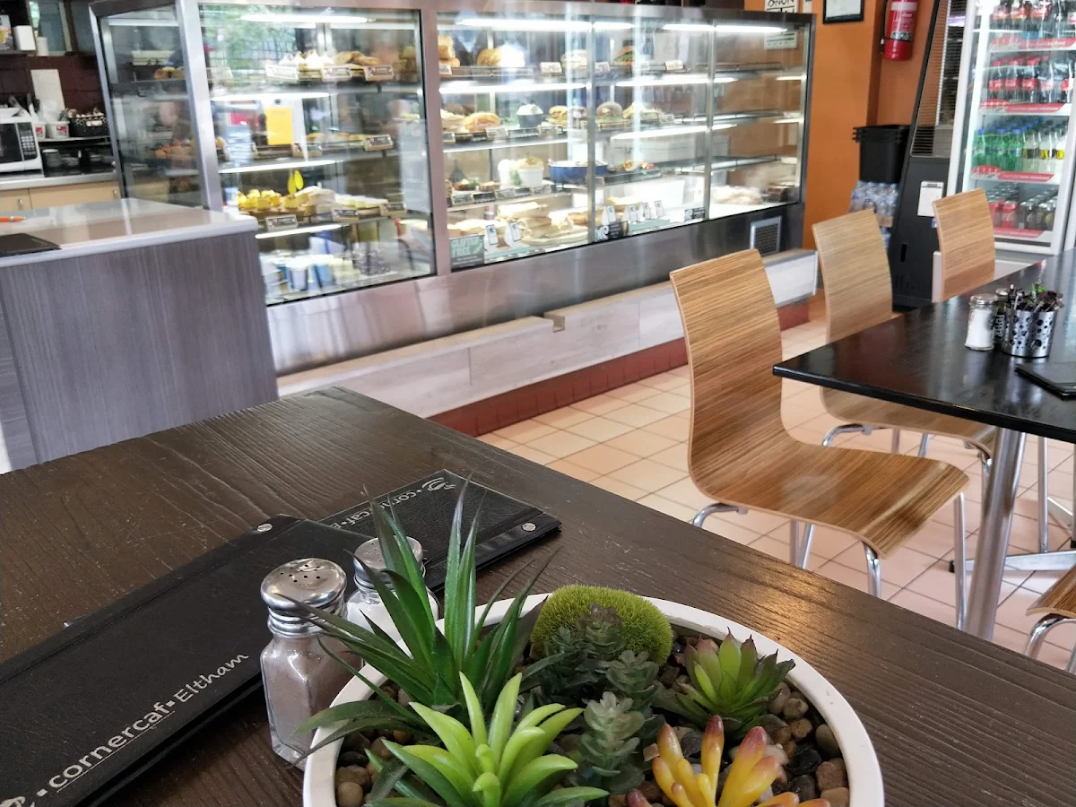 Vibe, Cornercaf Eltham