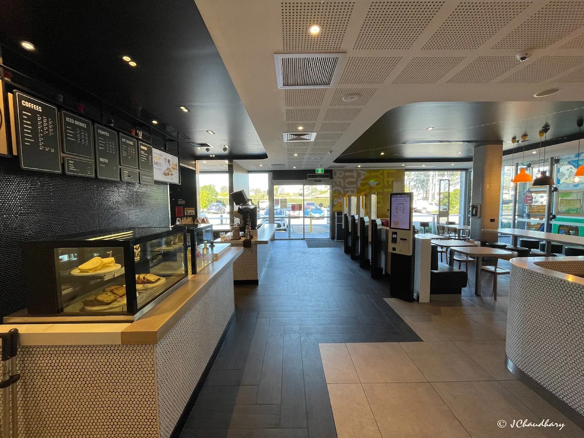 Vibe, McDonald's St Marys North