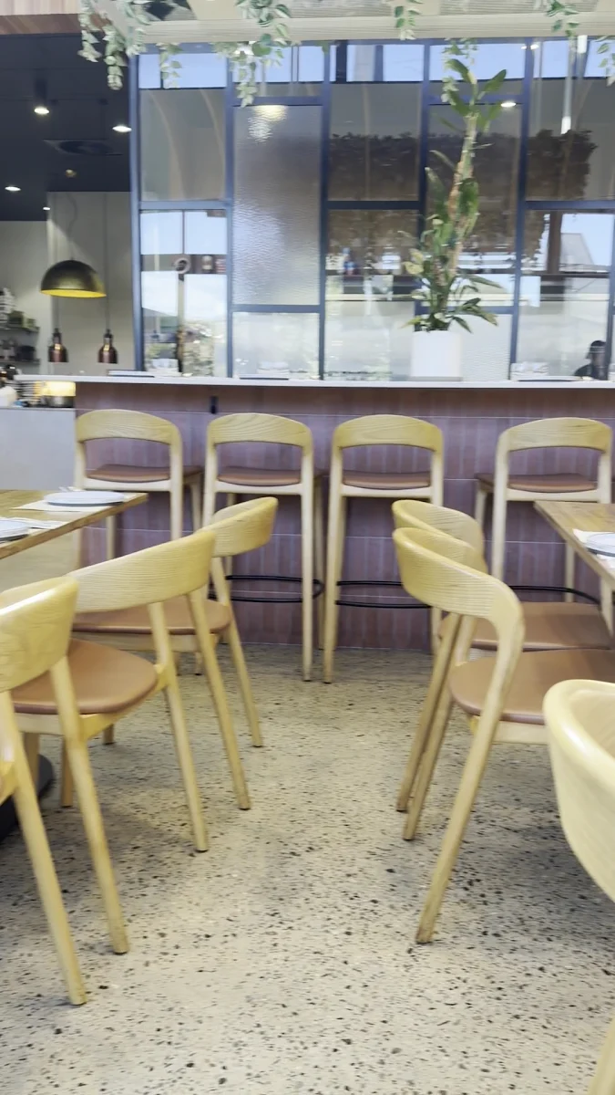 Vibe, Munno Kitchen
