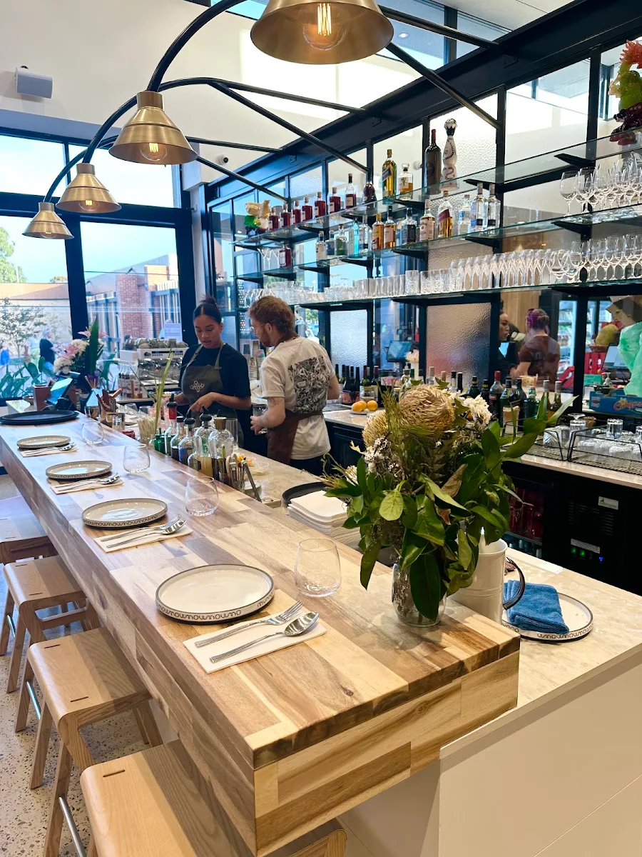Vibe, Munno Kitchen