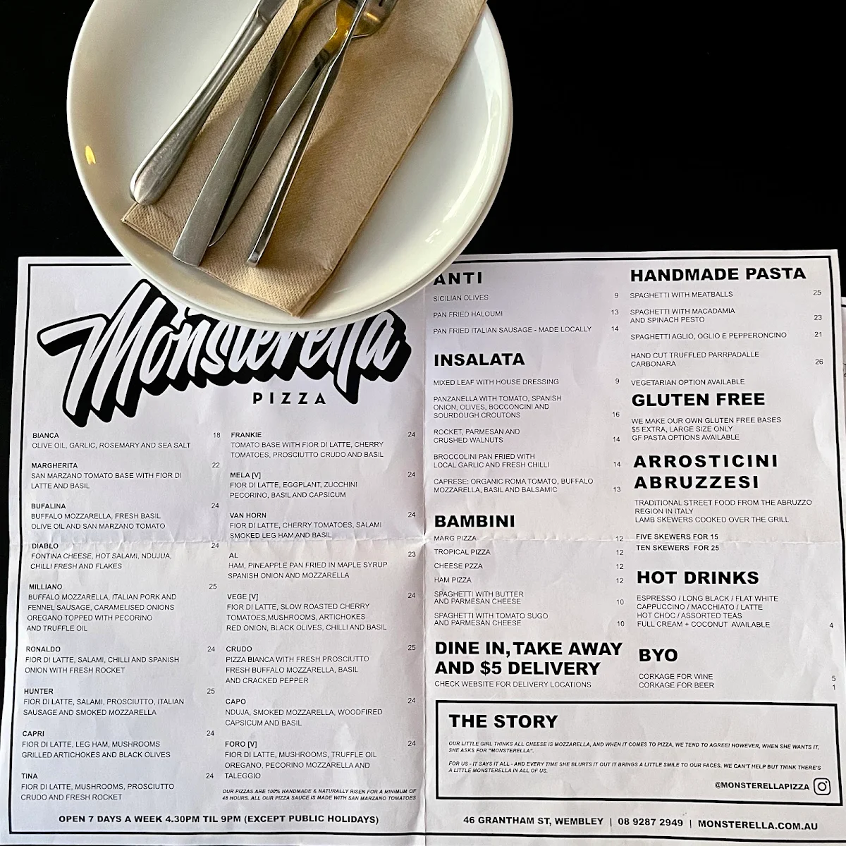 Menu, Monsterella Pizza