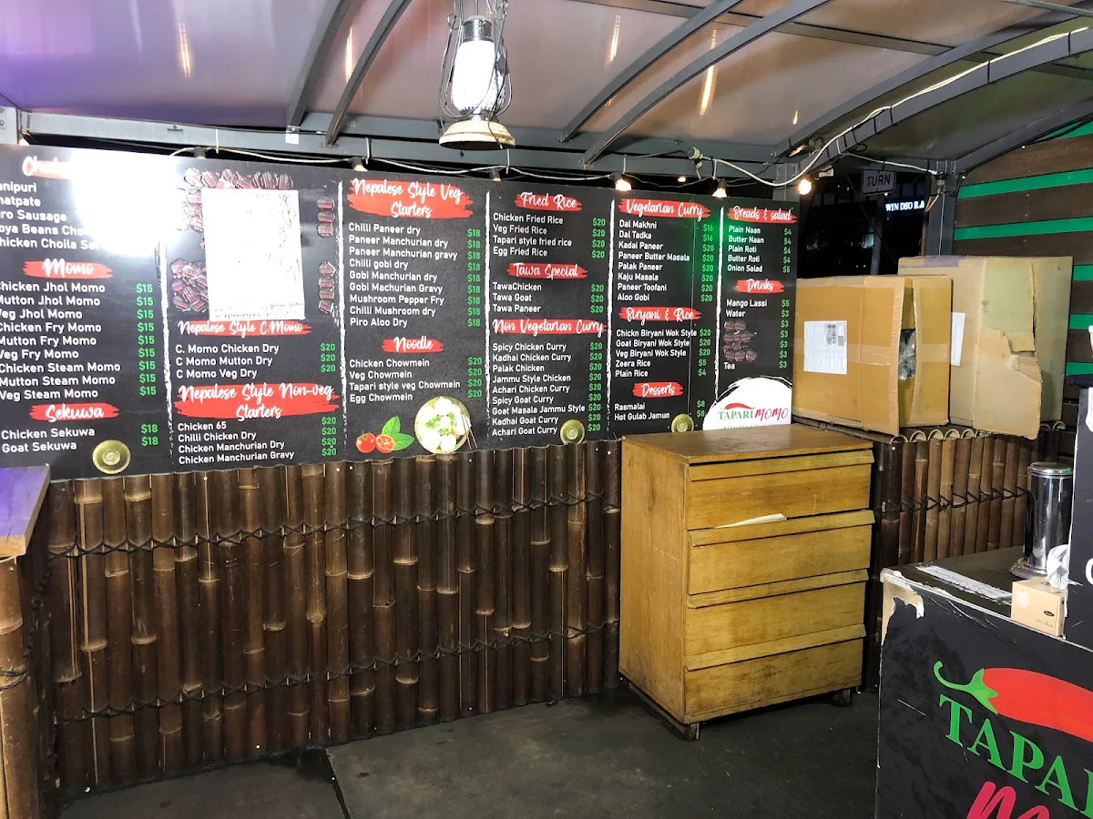 Menu, Tapari Momo