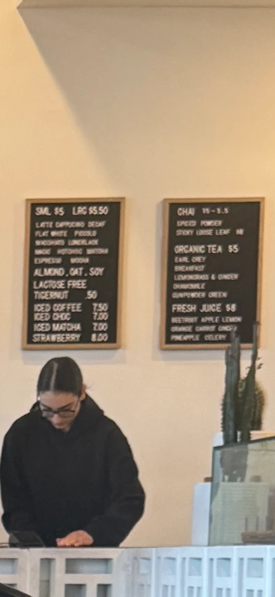 Menu, Mr Nomane