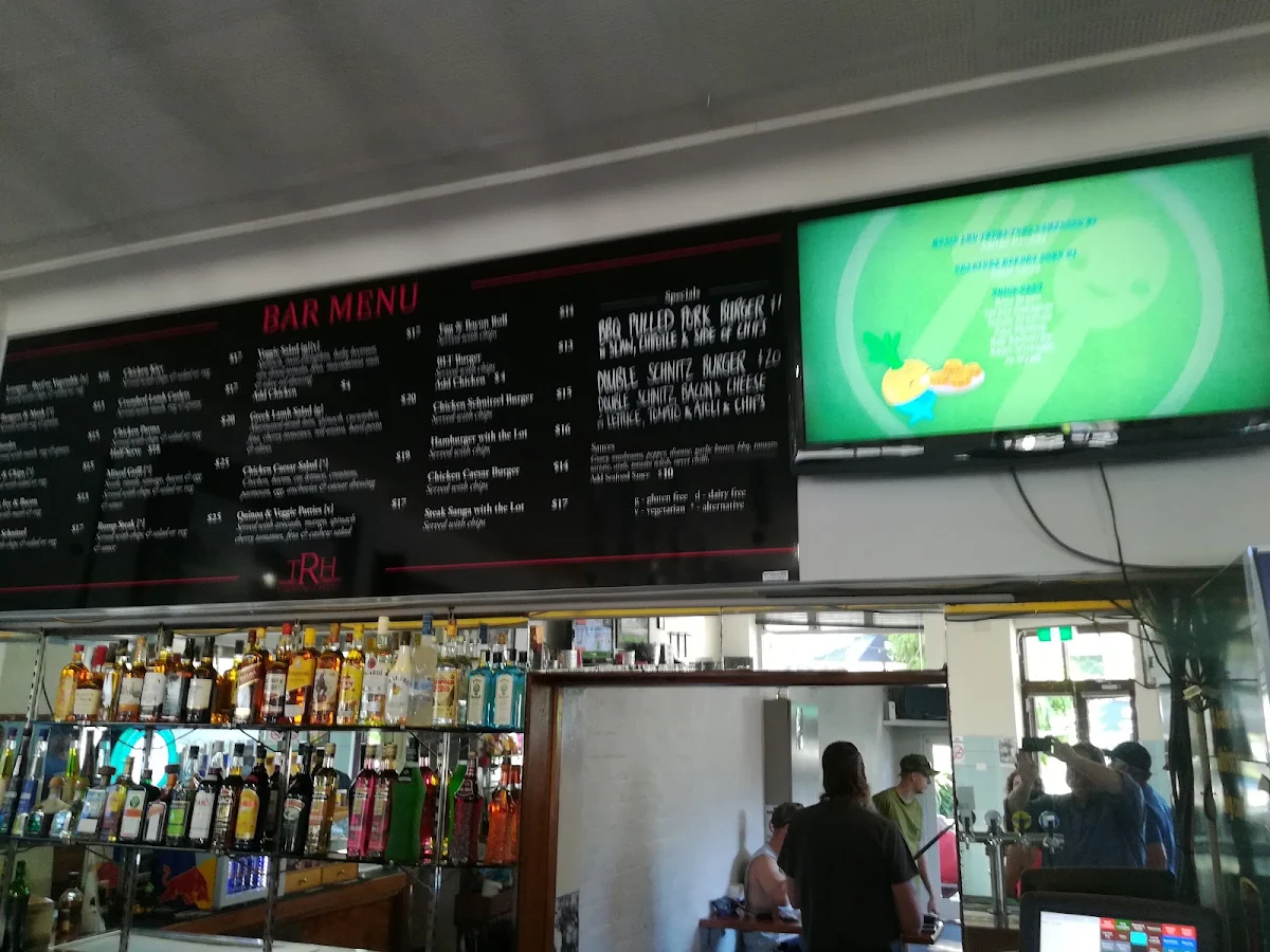 Menu, Tysons Reef Hotel
