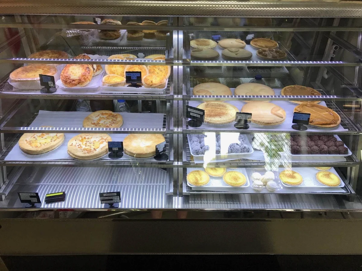 Vibe, Steele's Bakery Cafe