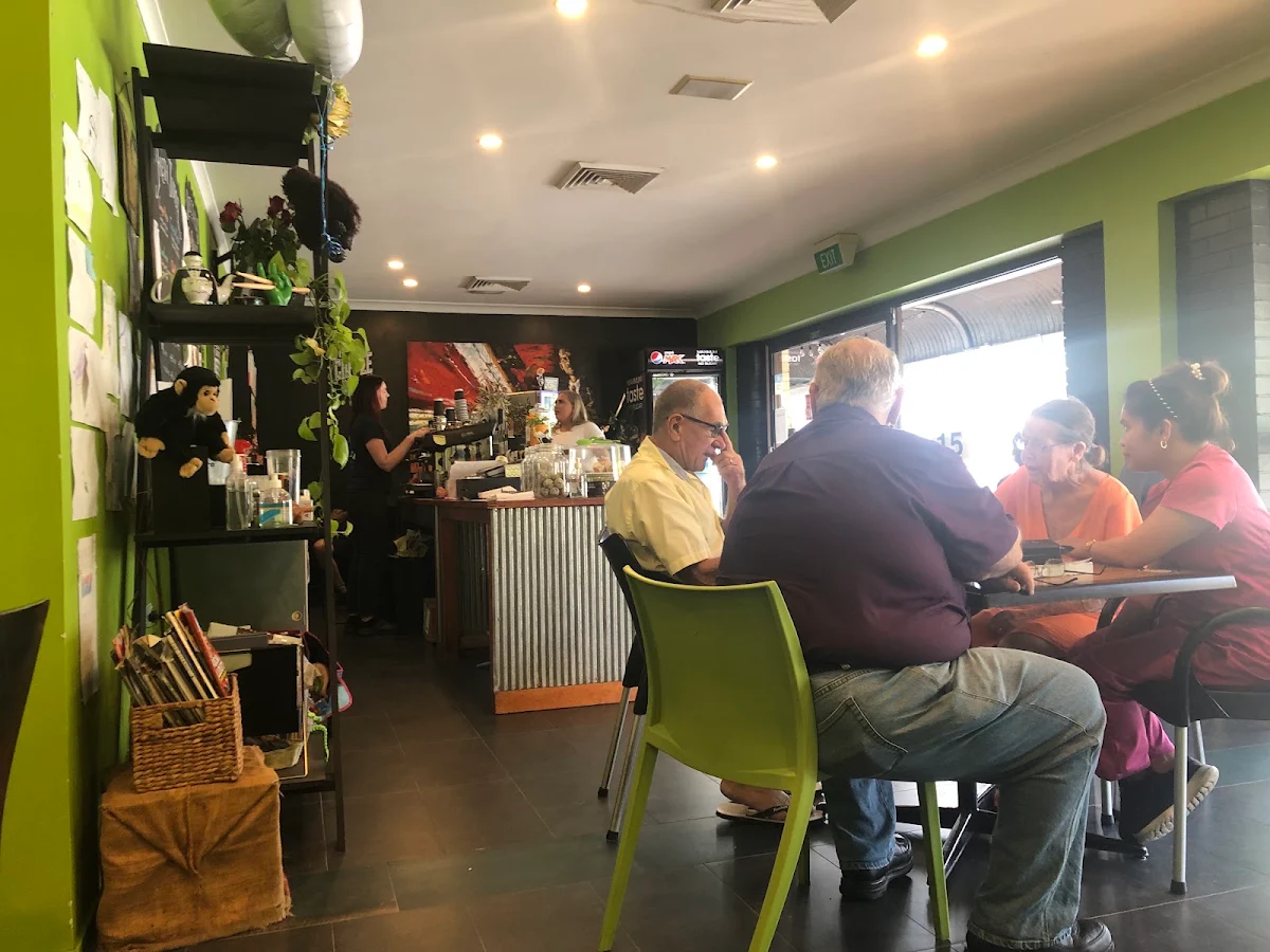 Vibe, Black Lime Cafe