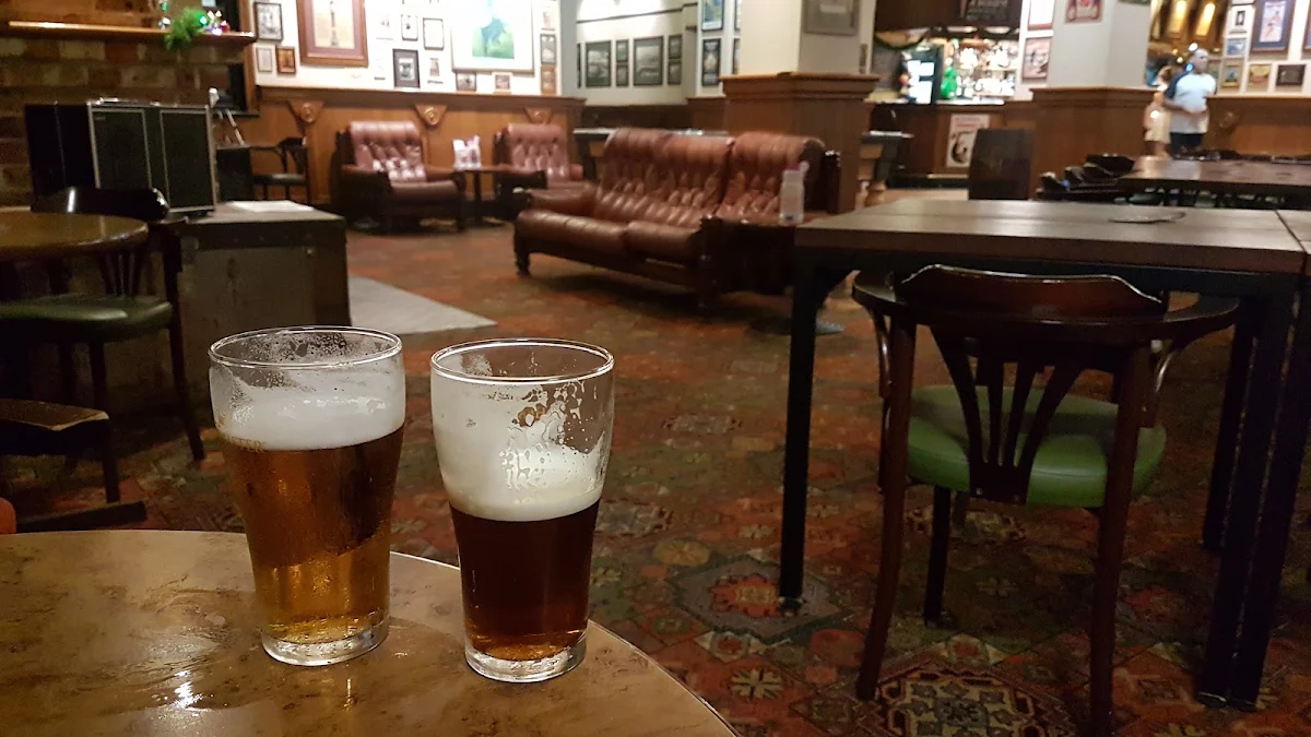 Food & drink, Dicey Riley's Hotel