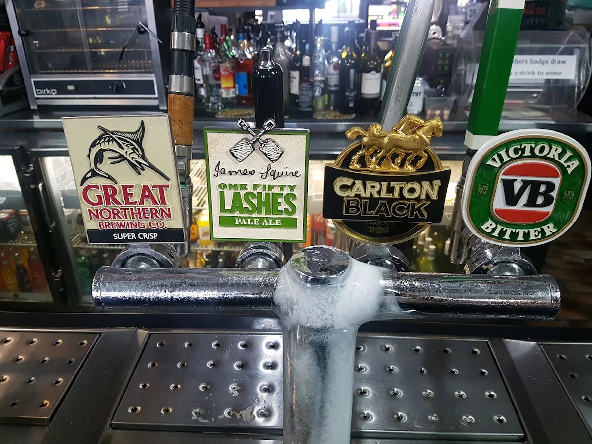 Food & drink, SUPER CELLARS, CALEDONIA HOTEL CESSNOCK