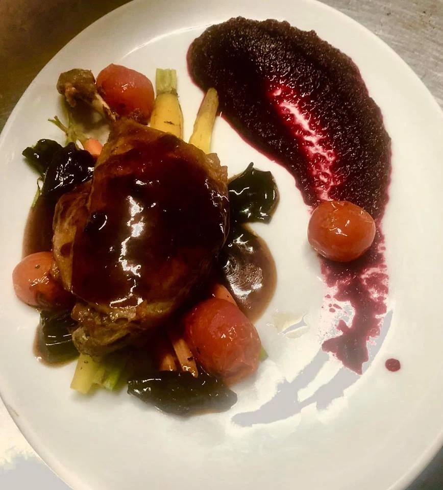 Food & drink, SUPER CELLARS, CALEDONIA HOTEL CESSNOCK