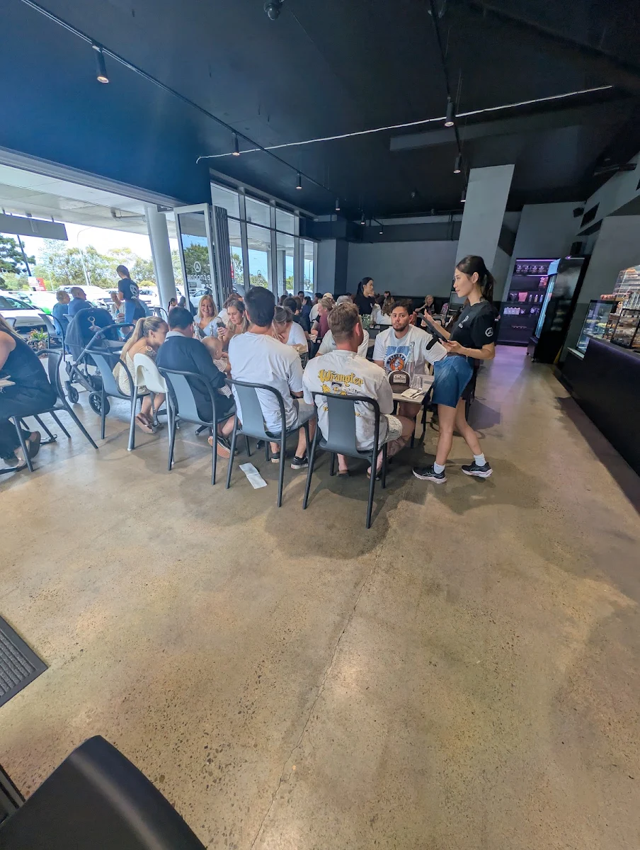Vibe, Andonis Cafe & Bar, Mount Gravatt (Logan Rd)