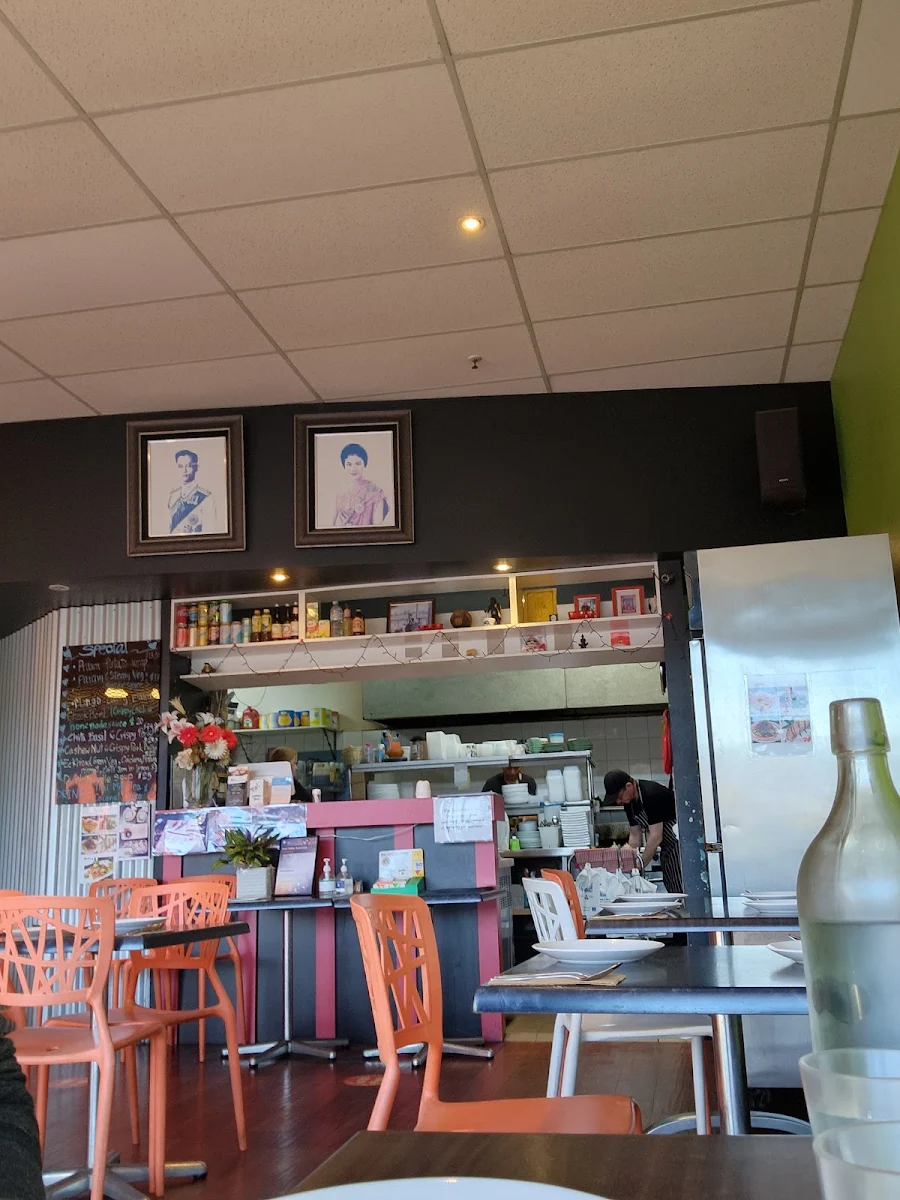 Vibe, Thai Noodle House