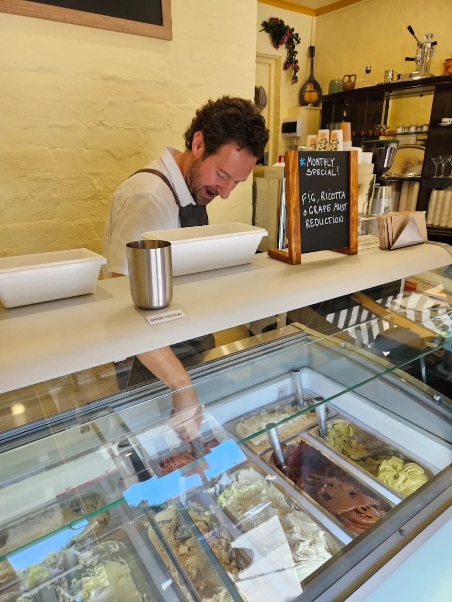Vibe, GELATERIA E CAFFE' TOORAK